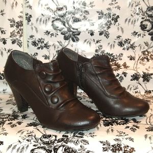 Covington ankle boots